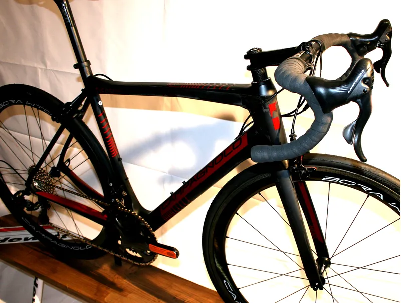 Tifosi Mons Campagnolo Medium - Black/Red-8